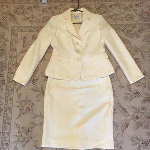 Le Suit Yellow Scalloped Skirt Suit